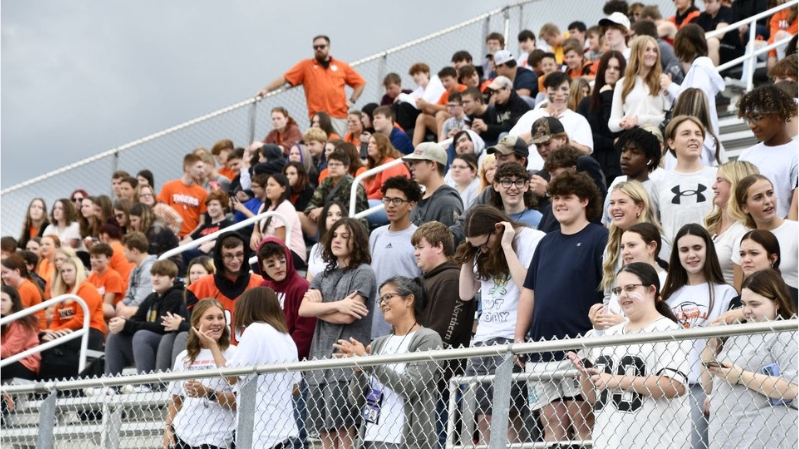 Students at Tora's Pup Rally